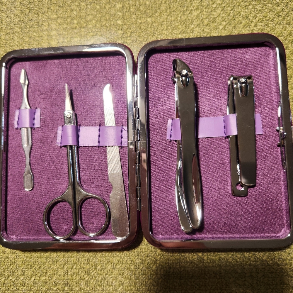 Nail Grooming Kit